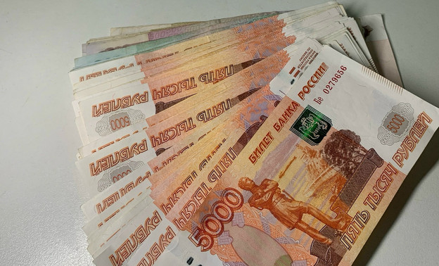 В Кирове пенсионерке вернут 635 тысяч рублей после звонка мошенников — Кирово-Чепецк