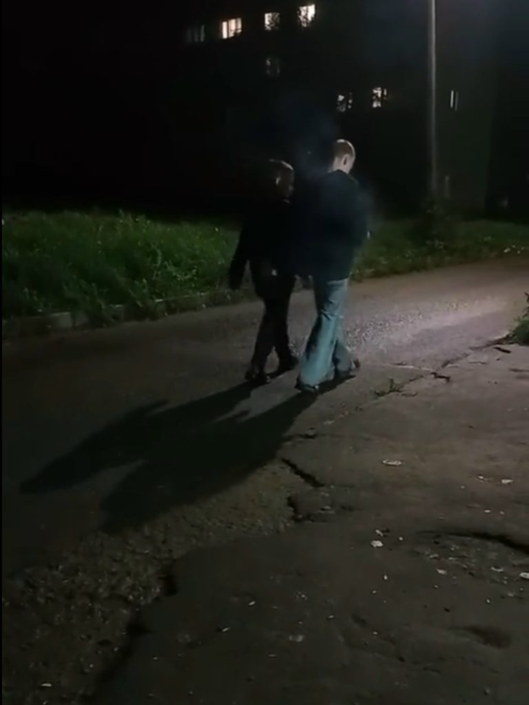Чьи недоросли ходят по городу и стреляют везде. — Кирово-Чепецк