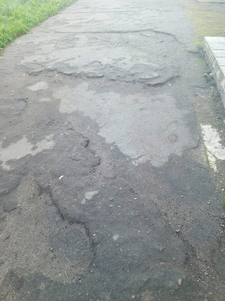 Анонимно, а это тротуары от Кинотеатра Восток Радуга и далее выше к автовокзалу. Нет бы лучше тут средства при… — Кирово-Чепе…