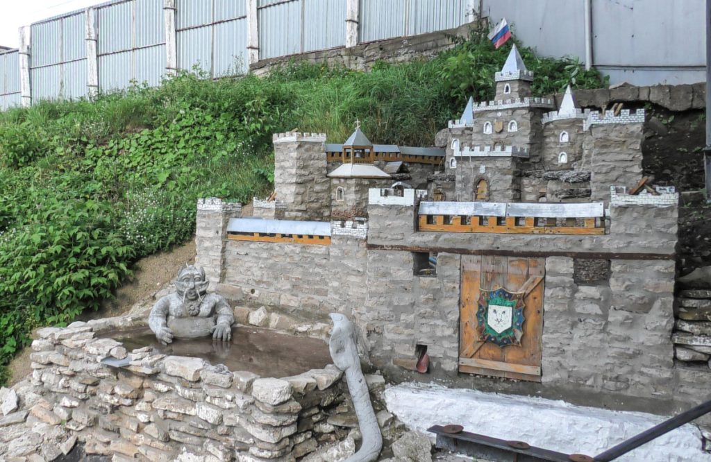 Кировские осужденные создали замок — Кирово-Чепецк