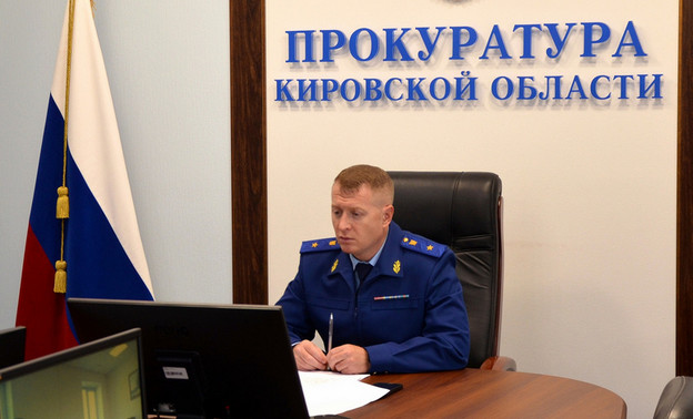 Прокуратура взяла на контроль дело об избиении школьницы в Вятских Полянах — Кирово-Чепецк