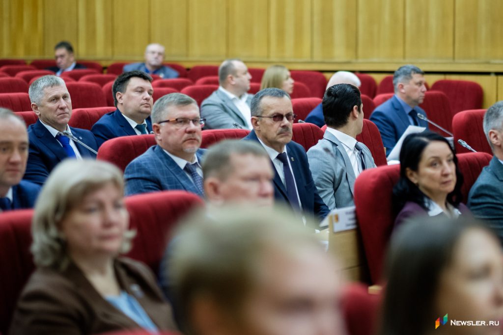 Члены комитетов Заксобрания обсудят назначение зампредов правительства — Кирово-Чепецк
