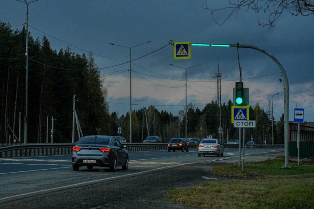 На дорогах Кировской области установят семь светофоров-дублеров — Кирово-Чепецк
