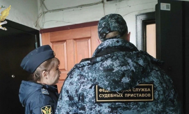 В Нагорском районе должница погасила 516 тысяч рублей после ареста квартиры — Кирово-Чепецк