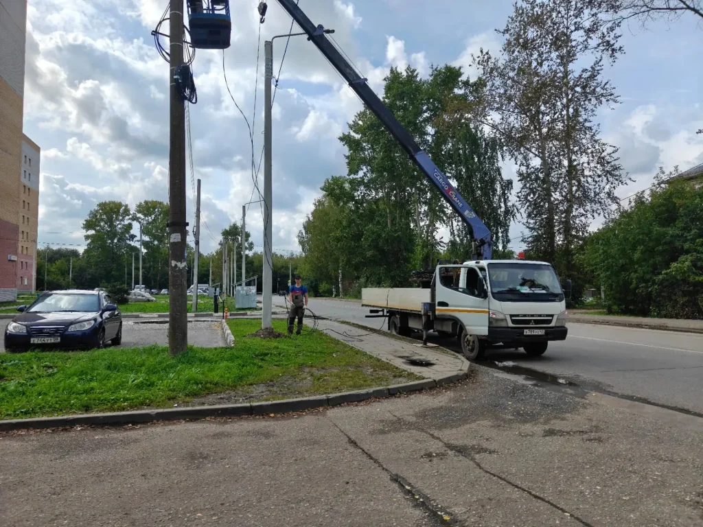 В Кирове на 20 участках обустраивают уличное освещение — Кирово-Чепецк