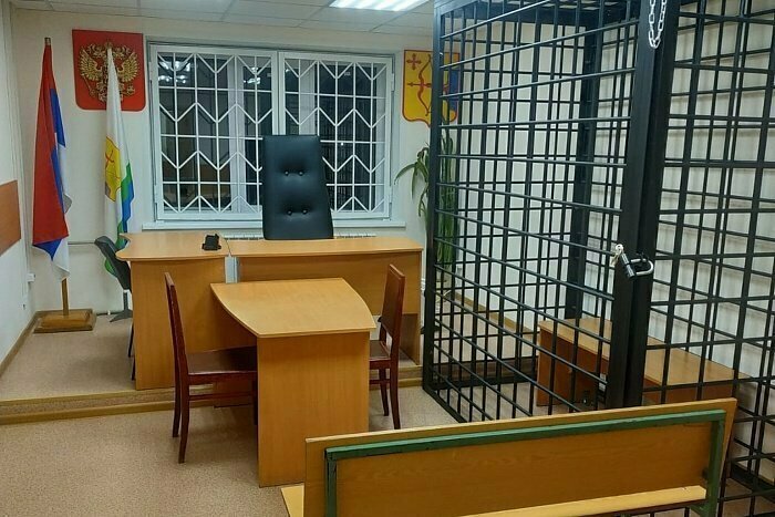 Жительницу Кирова отправили в колонию за удар ножом — Кирово-Чепецк