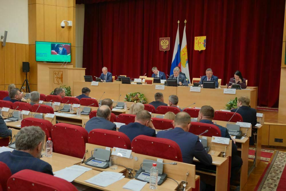 Роман Береснев возглавил ЗСКО, Вячеслав Тимченко сохранил полномочия сенатора от Кировской области — Кирово-Чепецк