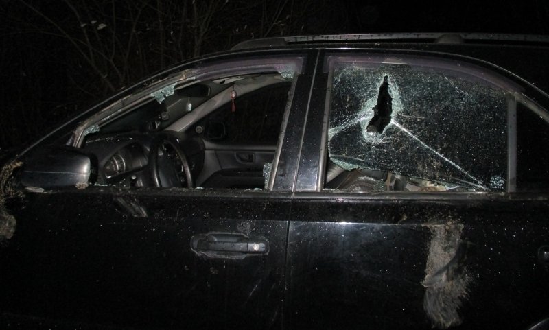 В Лузе 18-летний местный житель повредил 19 автомобилей и угнал «УАЗ» — Кирово-Чепецк