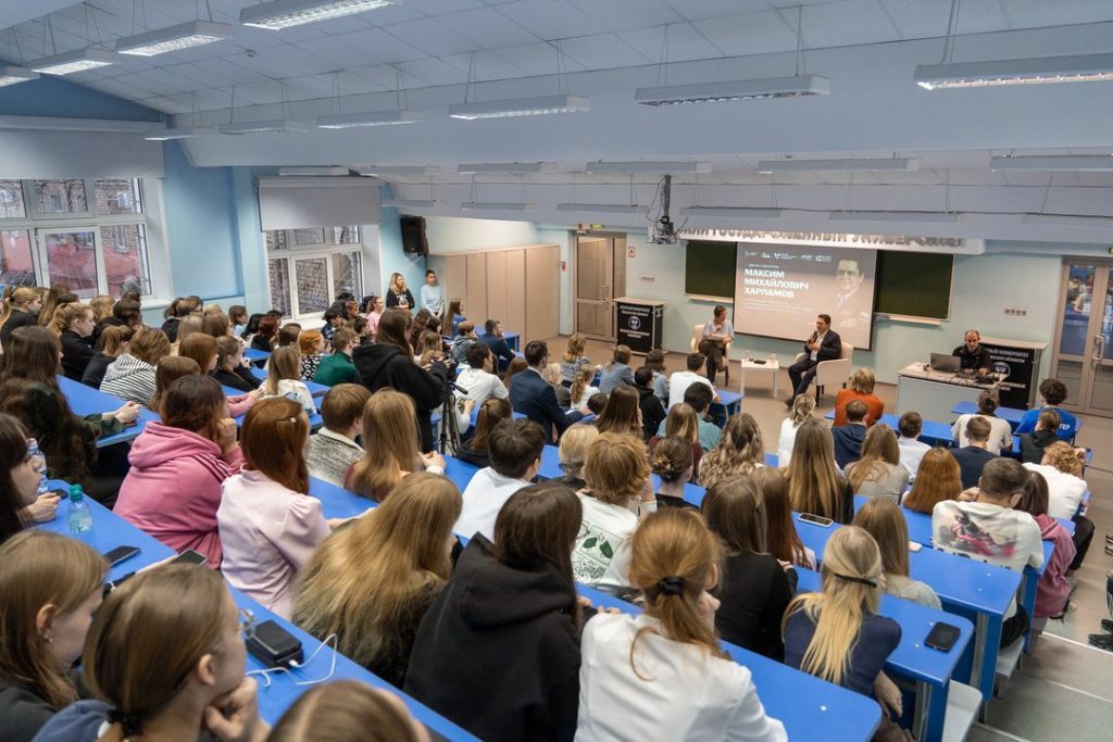За кулисами большой космической науки: в ВятГУ состоялась встреча с экс-начальником Центра подготовки космонавтов — Кирово-Че…