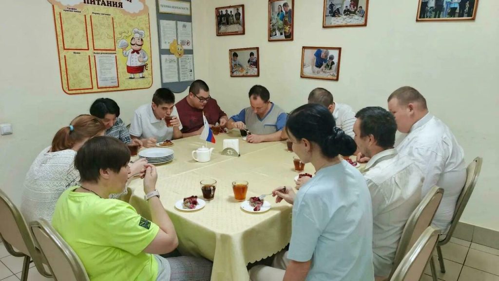 Пирог «Славяночка»: вкус семейных традиций и народного единства! — Кирово-Чепецк