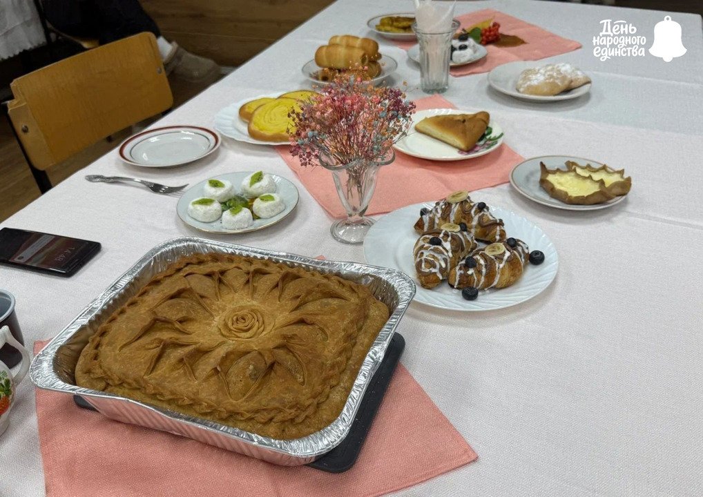 Школьники и студенты Кировской области пекут пироги в рамках акции ко Дню народного единства — Кирово-Чепецк