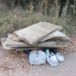 Сволочь мужского рода ,который приехал на машине и выгружал свои садовые отходы в мешках и старый поликарбонат… — Кирово-Чепе…
