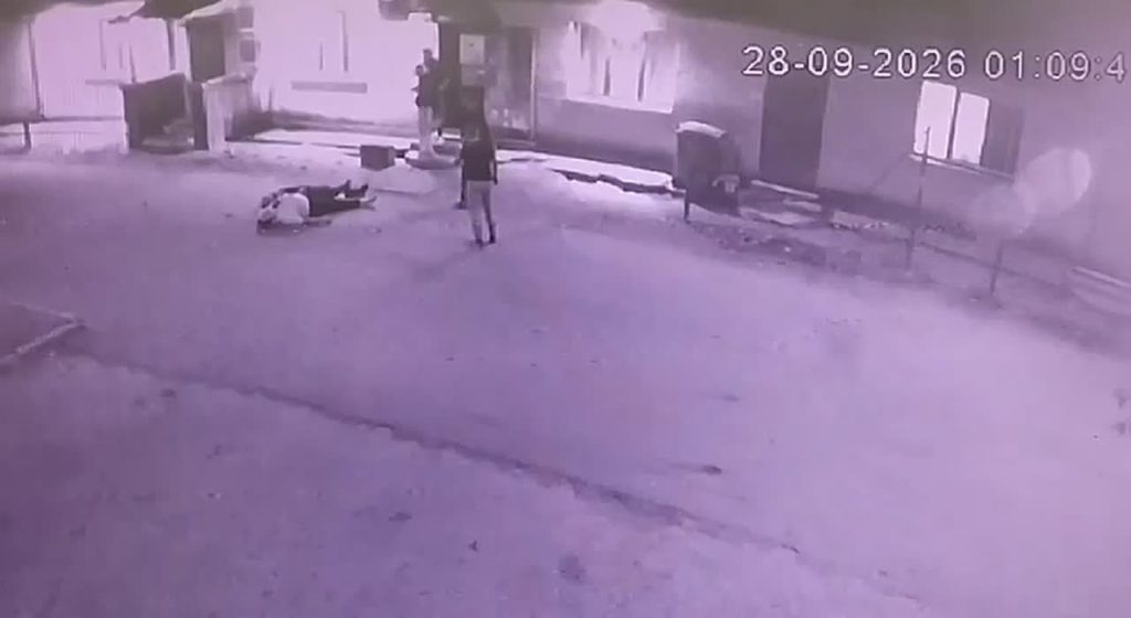 “Лежал у бара с ночи до 11 утра”: посетитель “Фрегата” в Кирово-Чепецке погиб после одного удара — Кирово-Чепецк